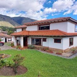 Vendo Casa en villa de leyva